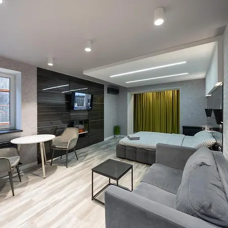 Luxrent Kreshatik Arenacity Skybar Апартаменти