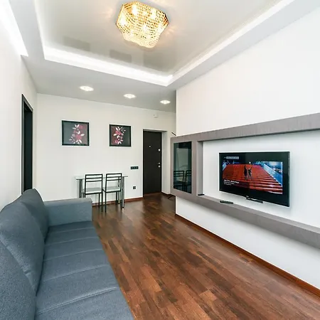 Апартаменти Luxrent Kreshatik Arenacity Skybar