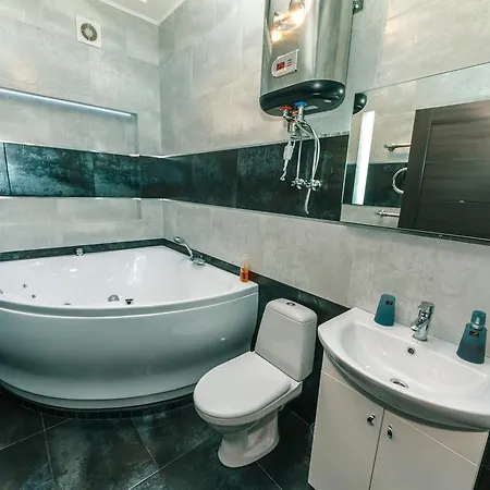 Luxrent Kreshatik Arenacity Skybar
