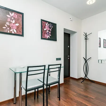 Апартаменти Luxrent Kreshatik Arenacity Skybar *