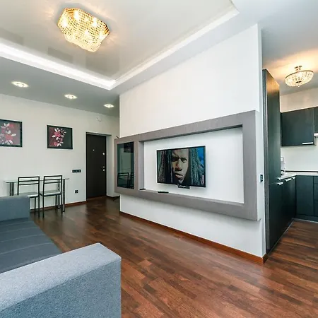 Апартаменти Luxrent Kreshatik Arenacity Skybar *